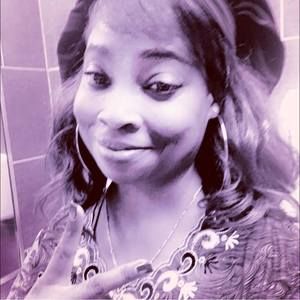 Meet your Posher, La-vencia